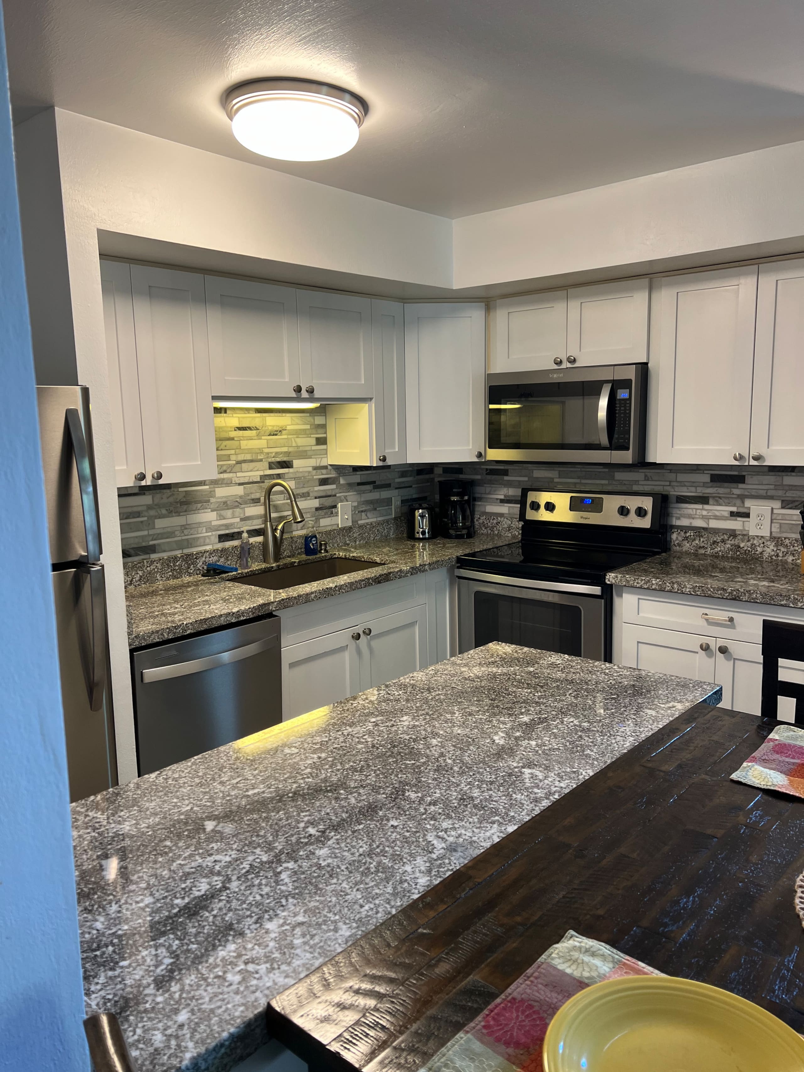 Condo in Kahuku · ★4.89 · 2 bedrooms · 4 beds · 1 private bath - Image 18