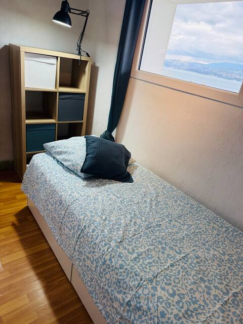 Top Airbnb: 19 m2 studio with a beautiful view for one person in Le Bourget Du Lac