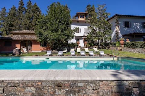 Villa Orchidea - Historical villa with pool