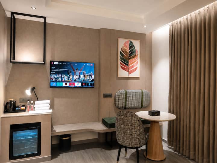 Executive Bed Room | Hennurbagalur Main Road - Bangalore