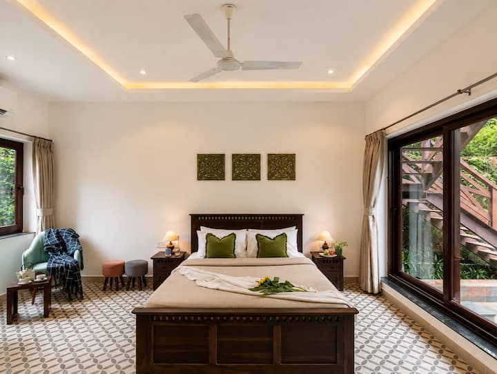 Bedroom 1 image 2