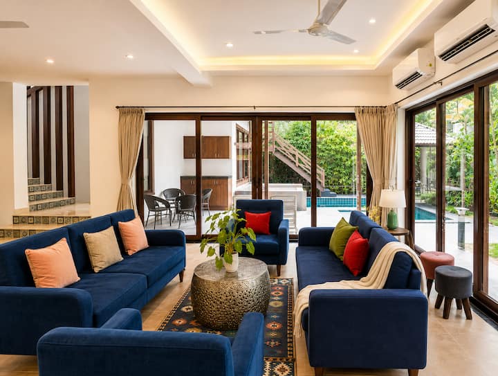 Living room image 3