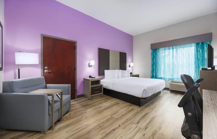 La Quinta Clarksville | King | Indoor Pool - Clarksville, TN