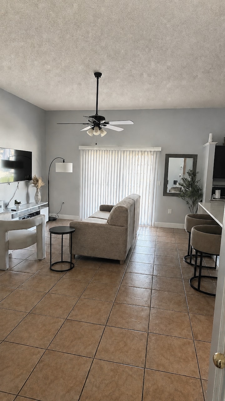 Family Getaway With Play Area & Patio Bar - Kissimmee, FL
