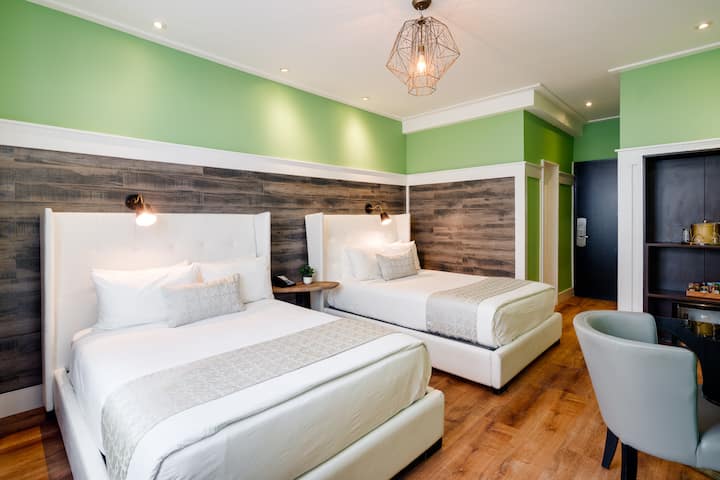 Double Room  Near Española Way - Miami Beach, FL