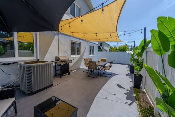 Gateway To The Keys | Private Family Retreat - Florida City, FL