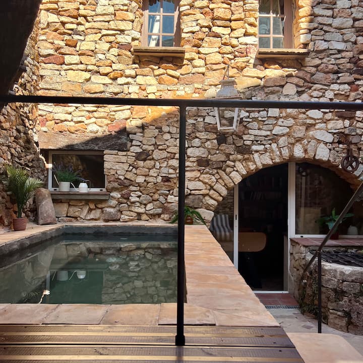 Le Guston, Piscine Et Charme Au Cœur De Roussillon - Roussillon