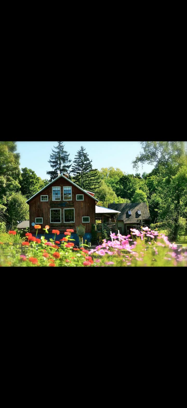 The Kent Barn Retreat - Connecticut