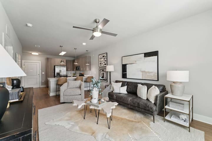 Modern Urban Oasis - Fort Myers, FL
