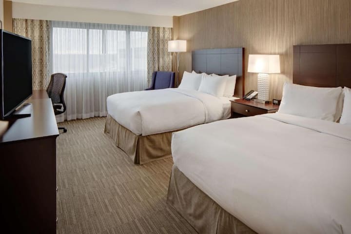 Nashville Retreat | Museums. Free Airport Shuttle - Nashville, TN