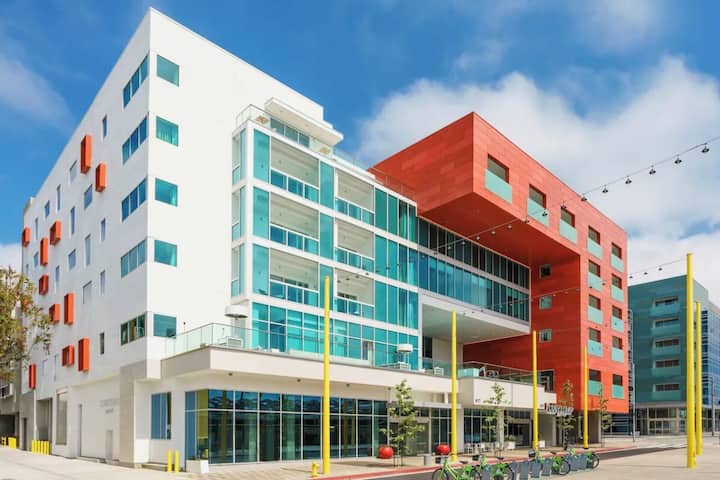 Across From Metro Line | Rooftop Pool + Dining - Santa Monica, CA