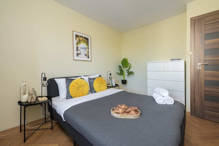 Lumina | 3-room Apart W/ Balcony Near Arkadia Mall - Warsaw