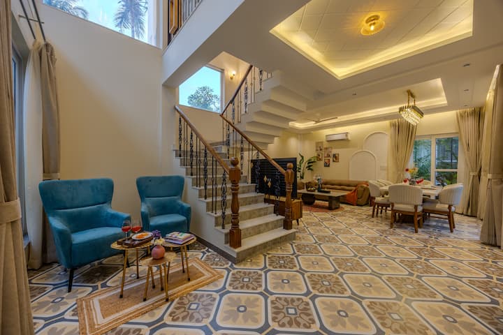 Living room image 5