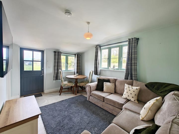 1 Bed In Brockenhurst (Oc-f40681) - Brockenhurst
