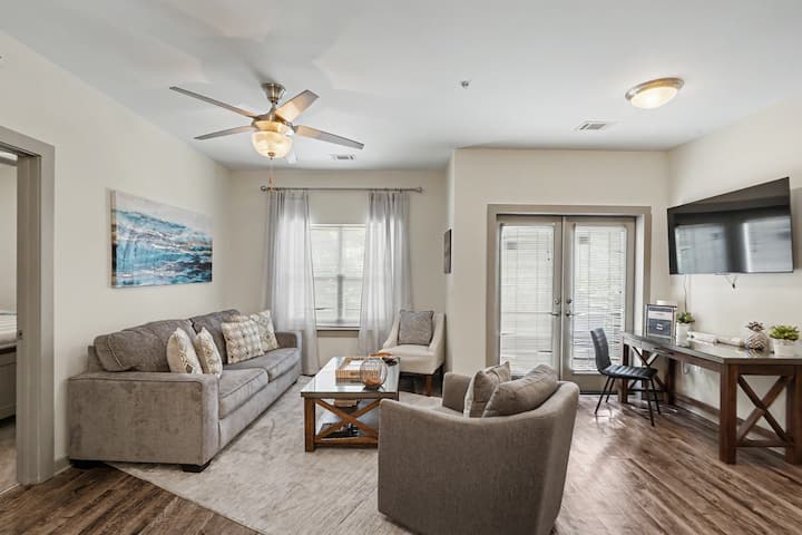 Downtown Condo 2 Bed/2 Bath Near Riverwalk - チャタヌーガ, TN