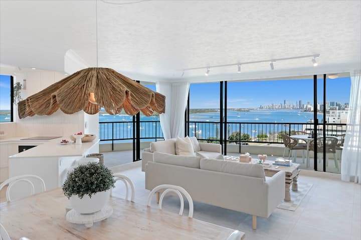 Broadwater Haven Panoramic Waterfront Views - Nerang