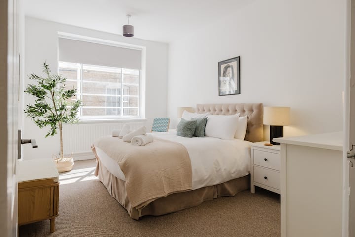 Stunning Loft Apartment With Private Parking - Chipping Norton