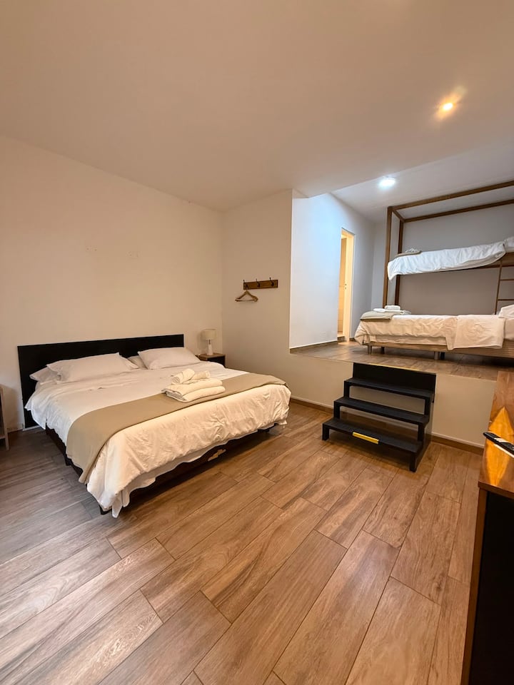 Casa Basílico · Cuarto Amplio P/5, Baño Privado - Buenos Aires