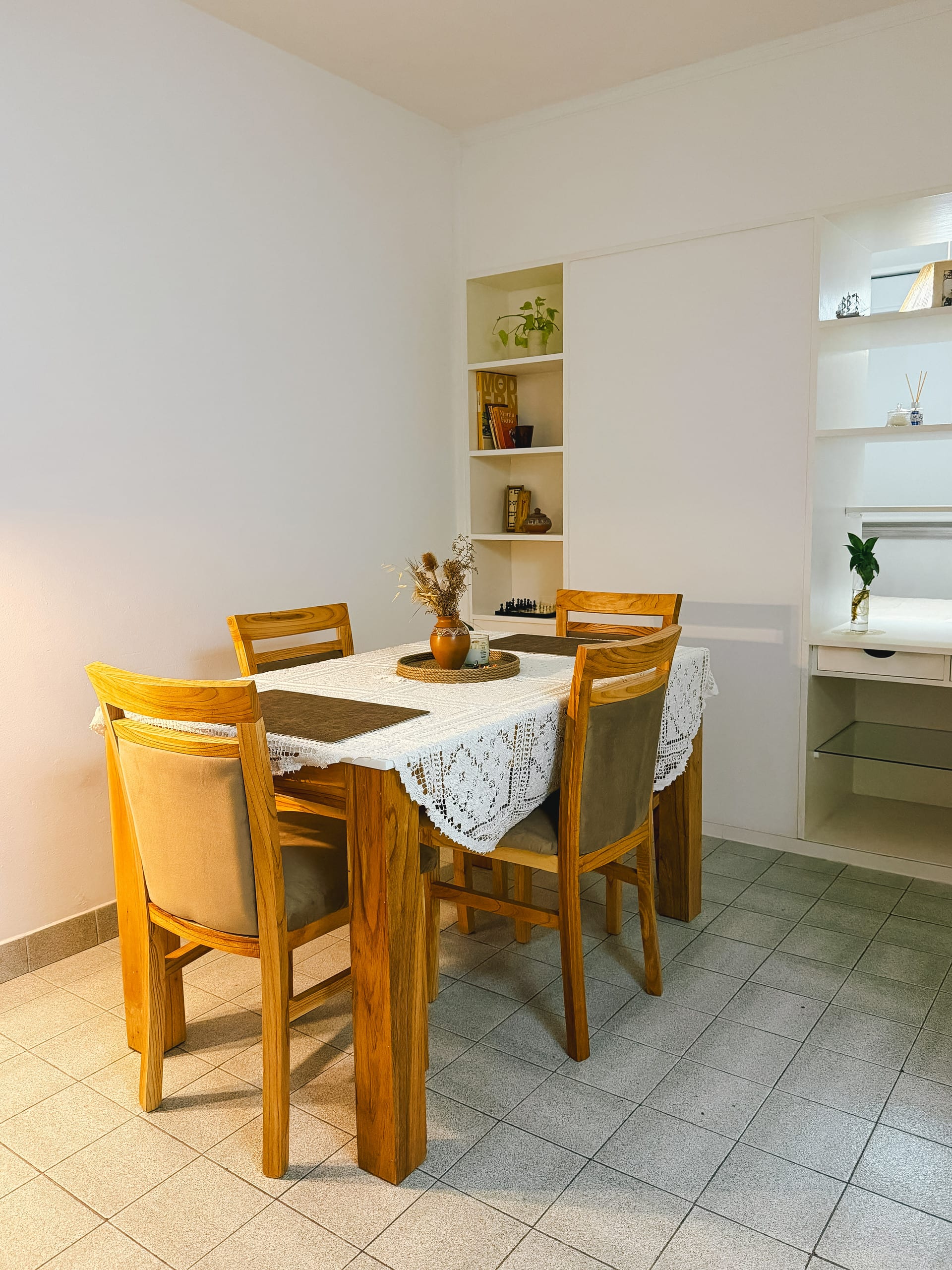 Estudio con kitchenette y AC split