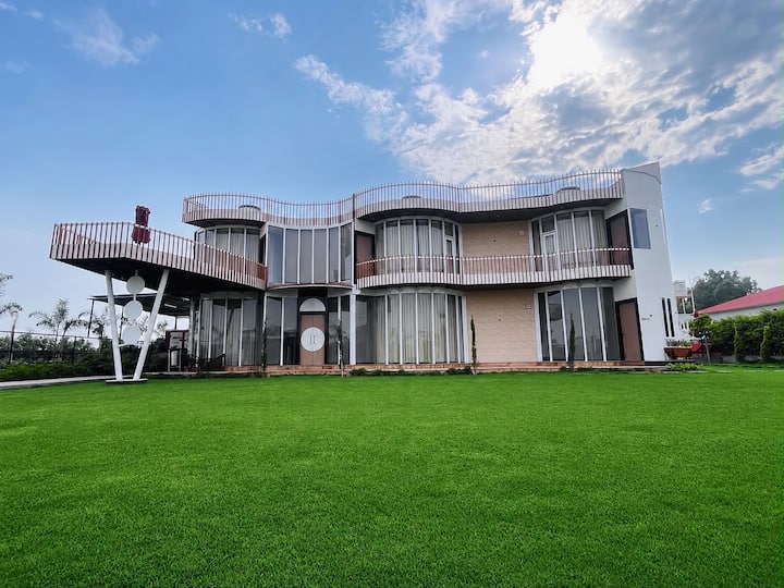 Book_your_farmstay With Us On Ig Contact - Noida