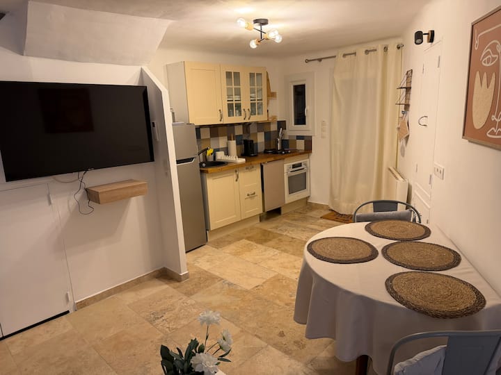 Maison De Village Pour 2 Voyageurs Et 1 Enfant - Venasque