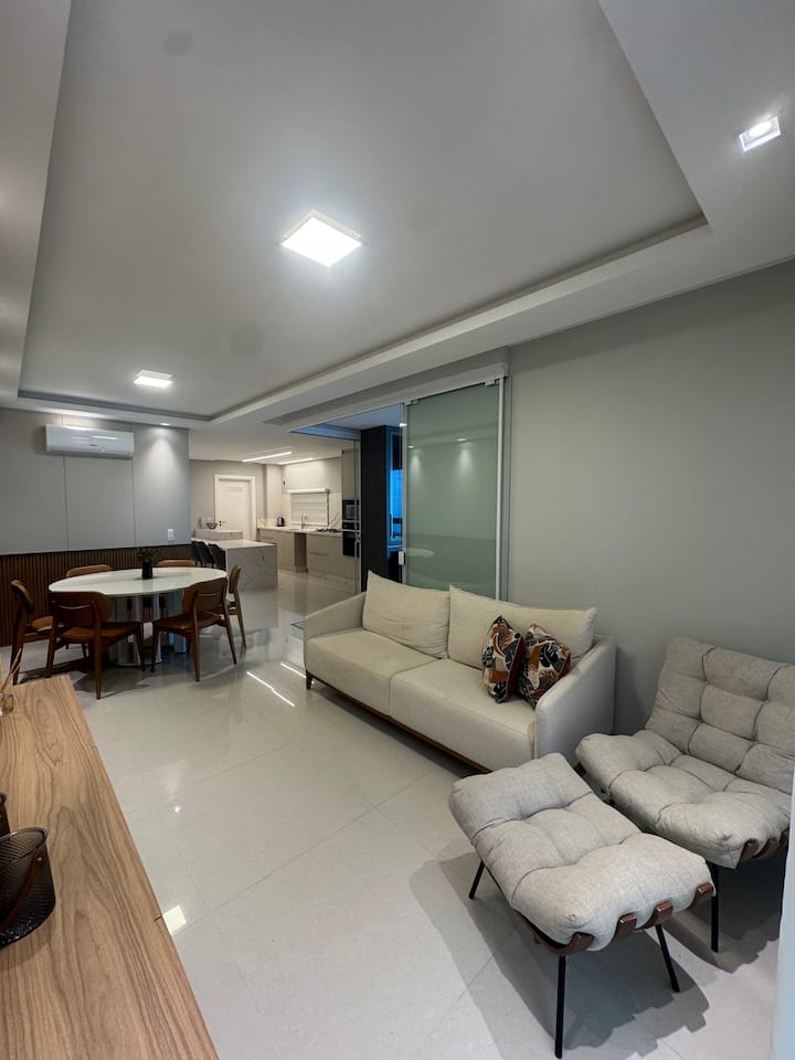Vista Para O Mar, Espaço E Luxo Em Cada Detalhe! - Itapema