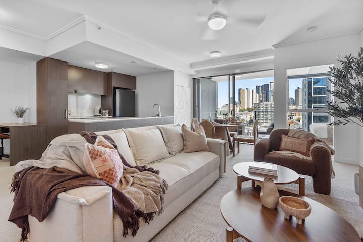 Executive Sky Home | 2br + Study | 28+ Nights - Newstead