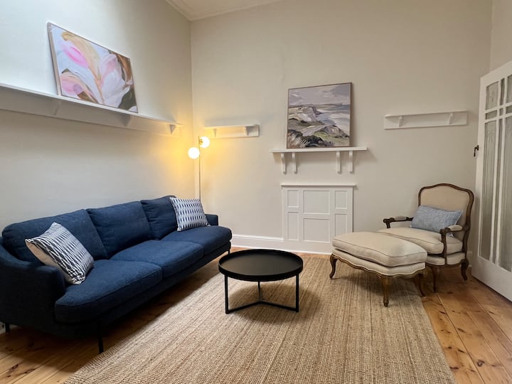 Newly Renovated Character Apartment - Adelaide