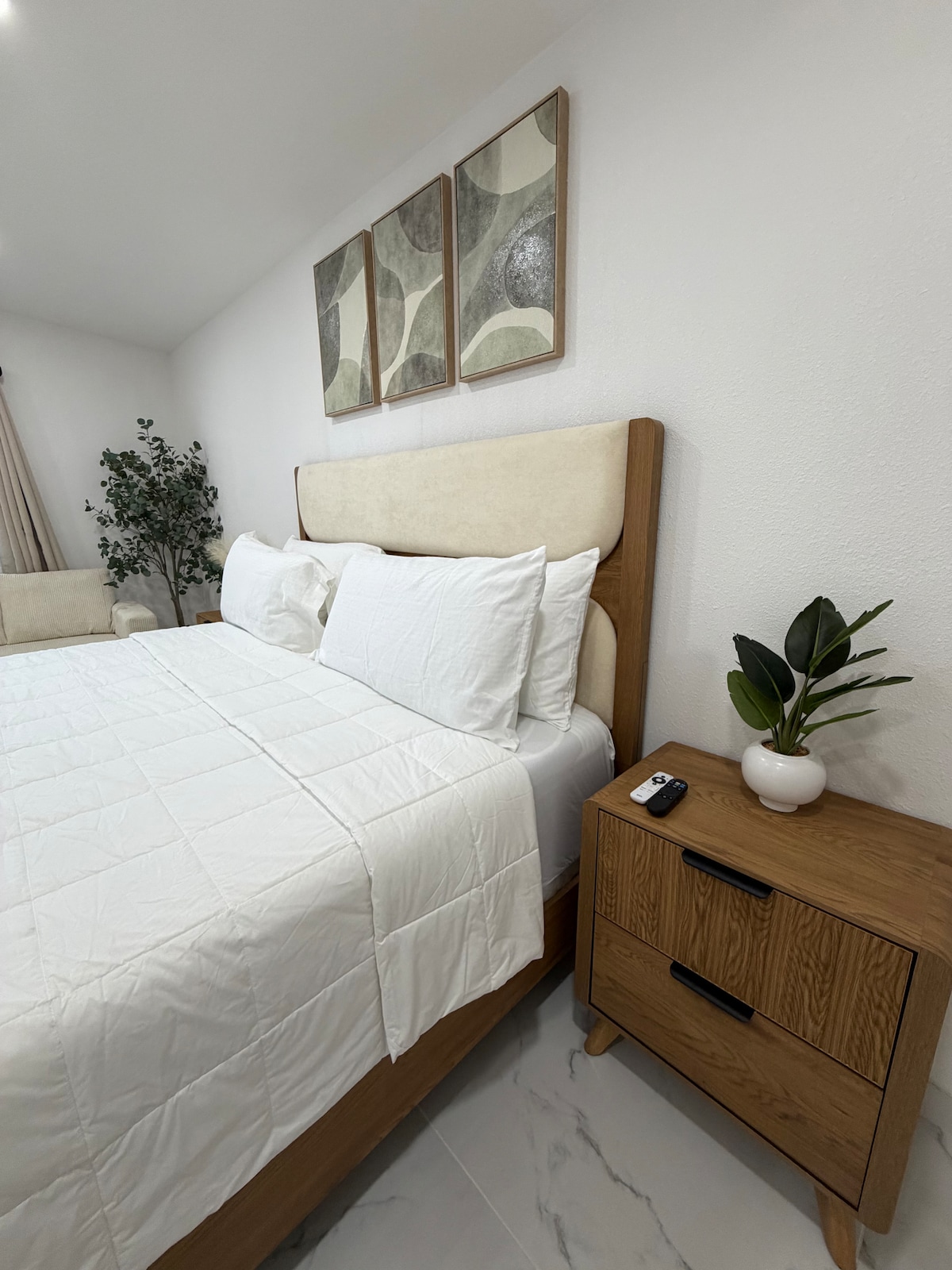 Minimalist Apartment