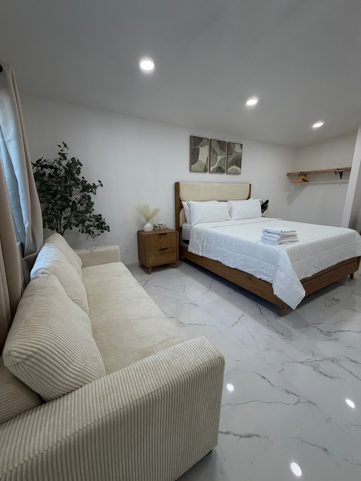 Minimalist Apartment
