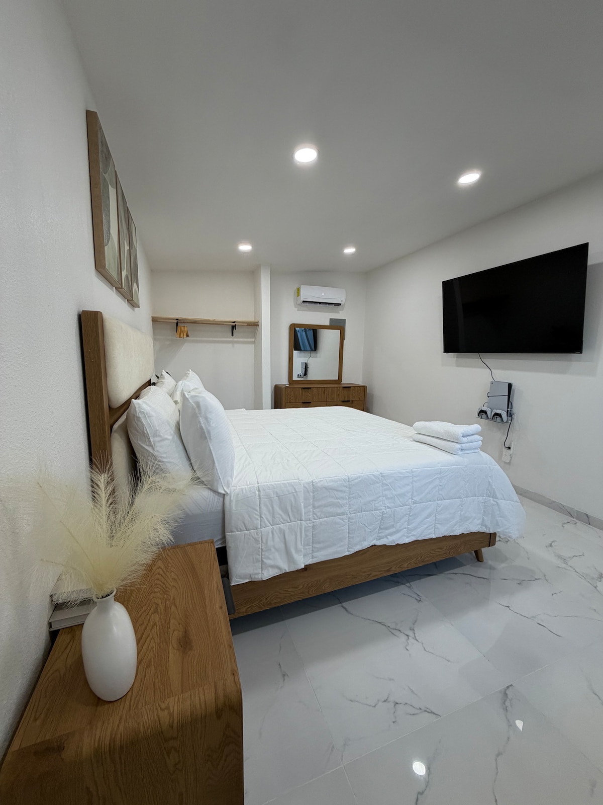 Minimalist Apartment