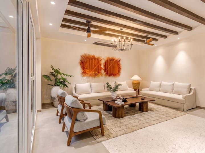 Living room image 5