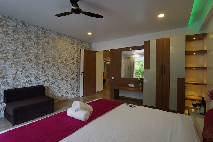 Bedroom 1 image 1