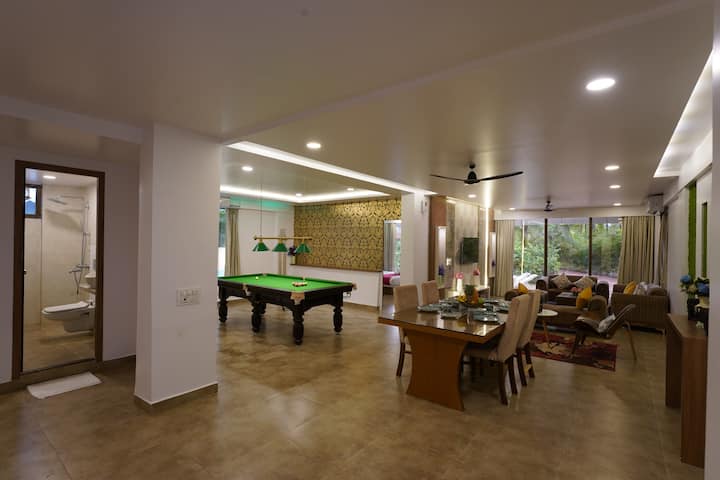 Dining area image 4