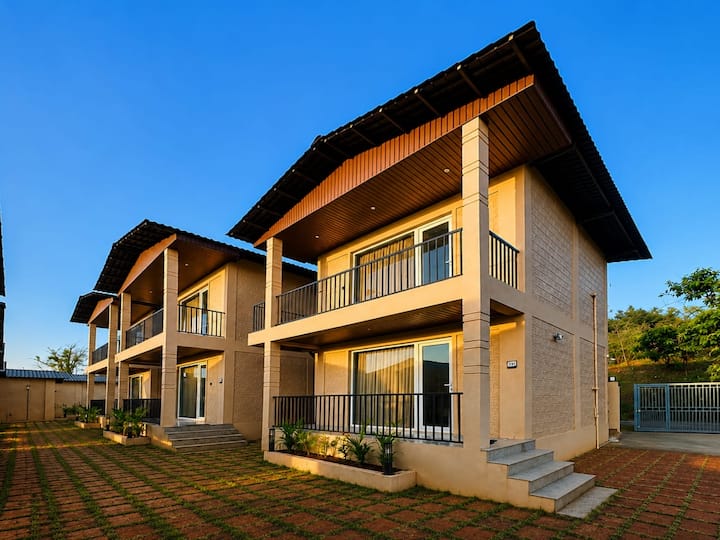Jal By The Sea 206 | Beachfront Cottage - Diveagar