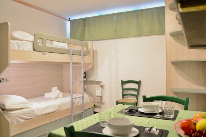 Hostdomus - Grey Mono - Sestriere