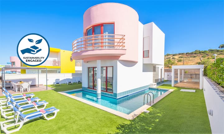 Modern Villa With A Welcoming Atmosphere - 파루