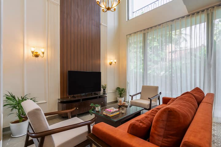 Living room image 4