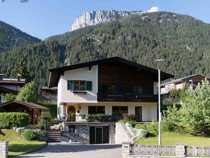 Villa Zur Gondel - Alpine Chalet W/ 5 Bedrooms - Waidring