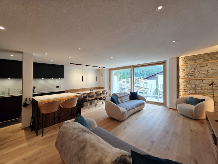 Appartement Flambant Neuf Dans L'immeuble Historiq - Saas-Fee