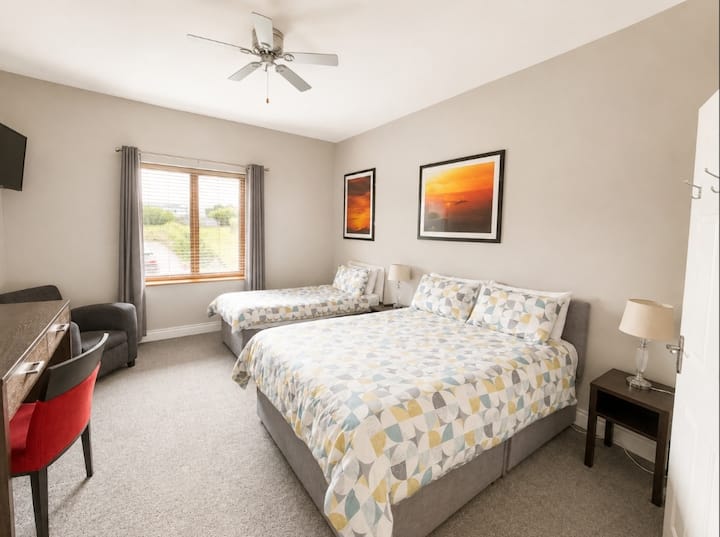 Chantilly Townhouse Private Room No. 3 - Lahinch