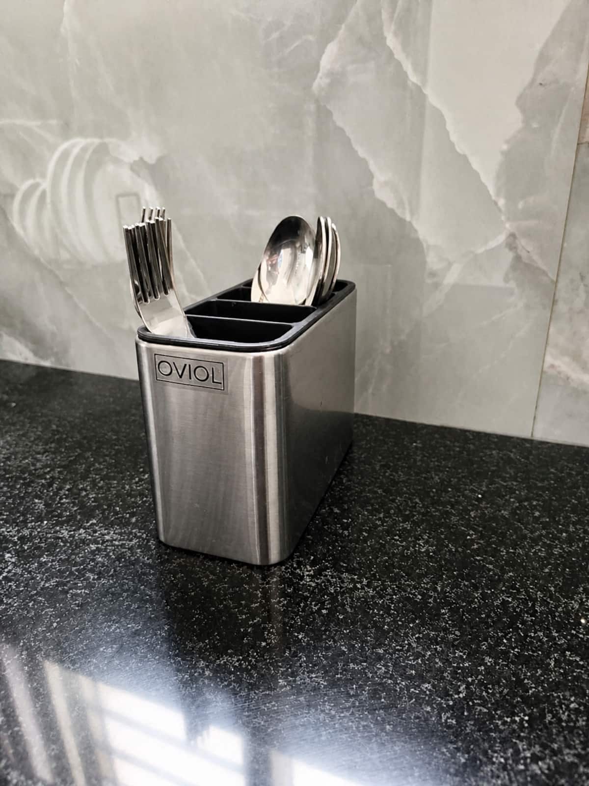 Kitchenette image 13