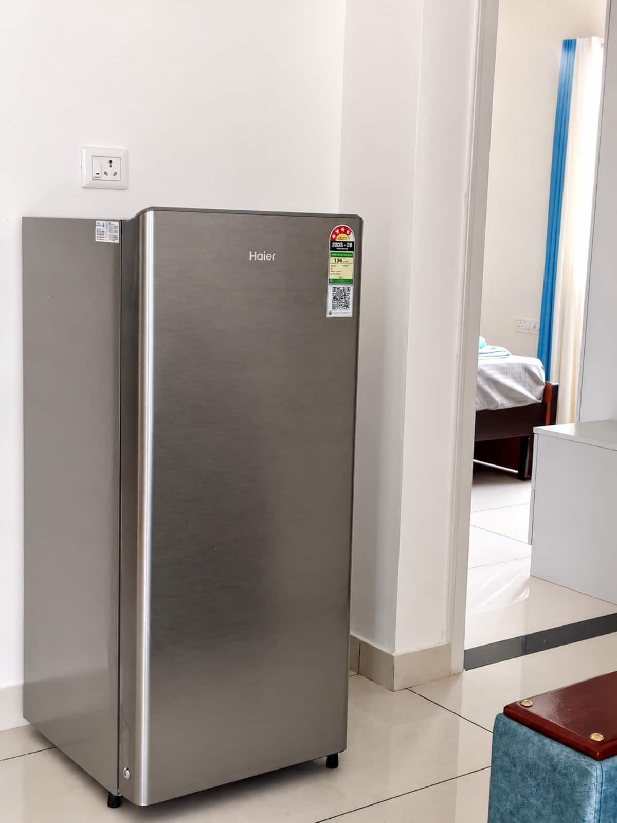 Kitchenette image 14
