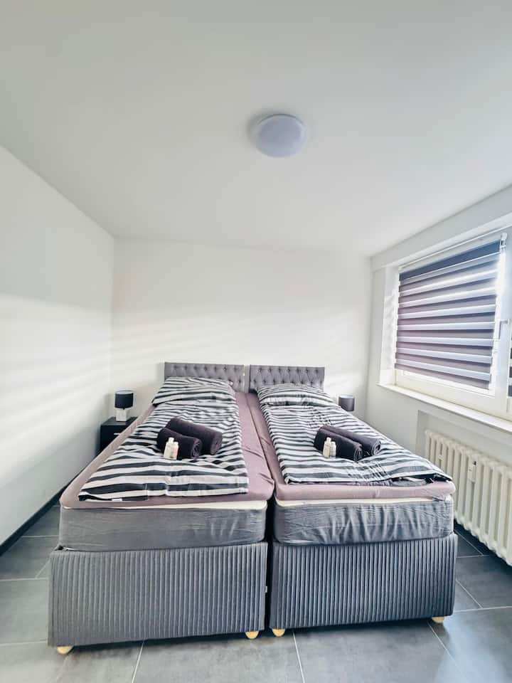 Voll Ausgestattete Monteurwohnung Bis Zu 6 P. - Moers