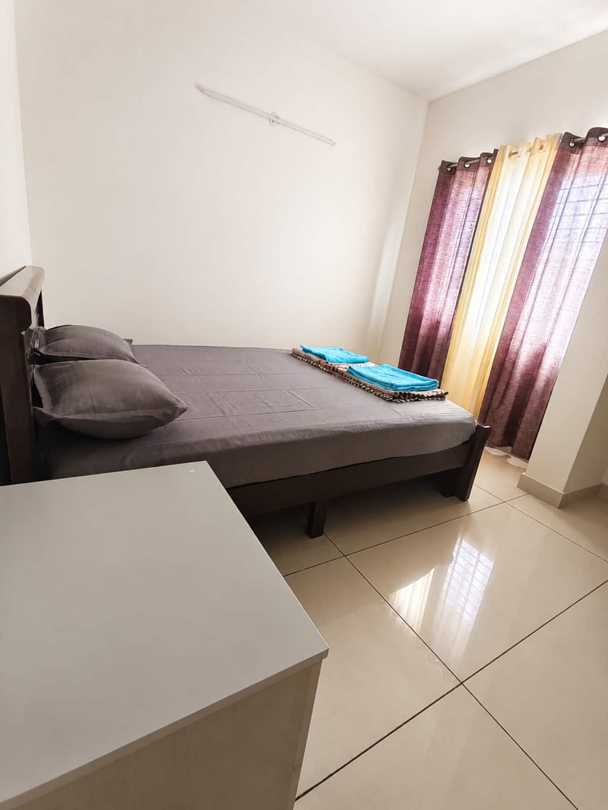 Bedroom 1 image 6