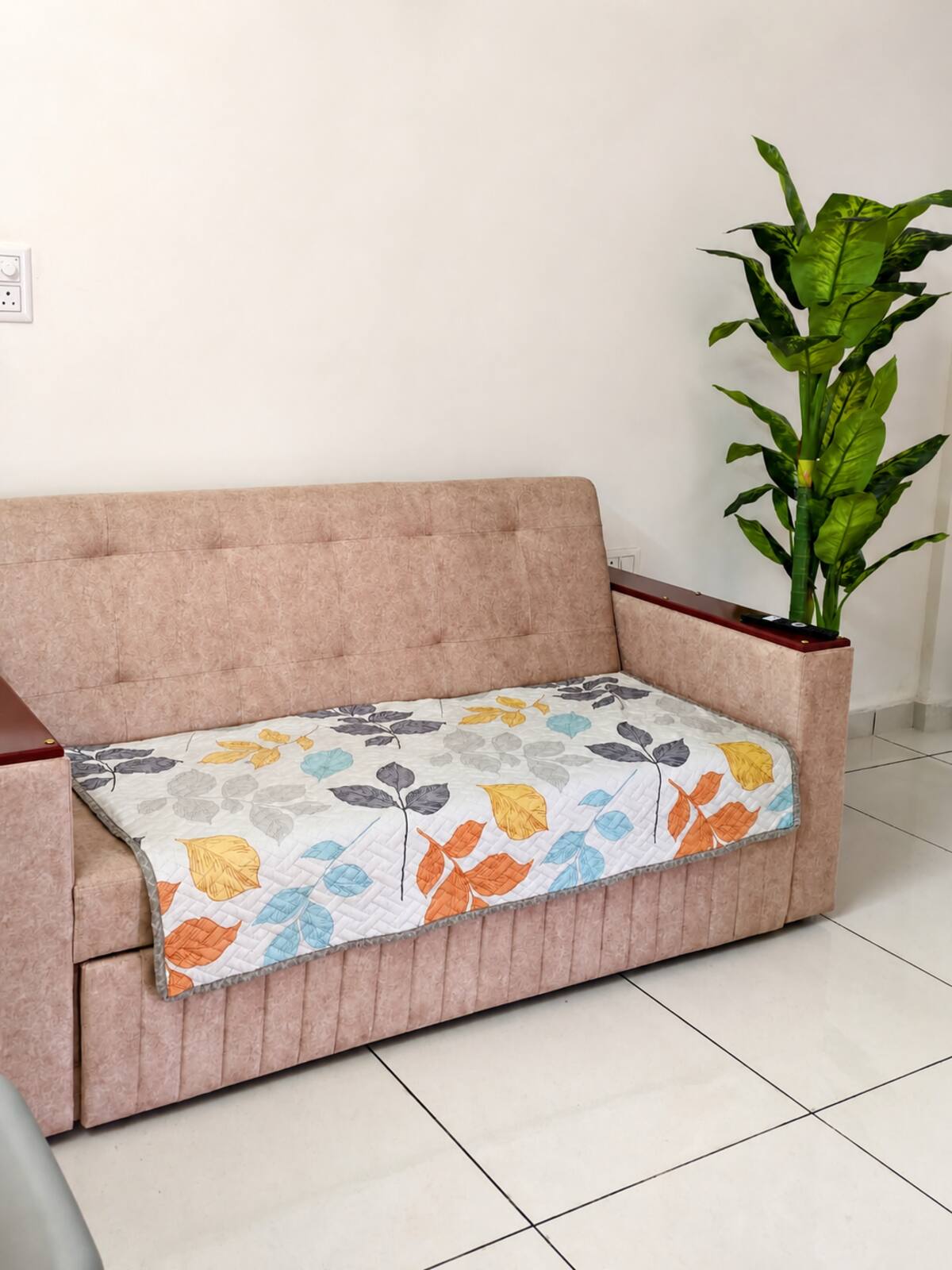 Living room image 8