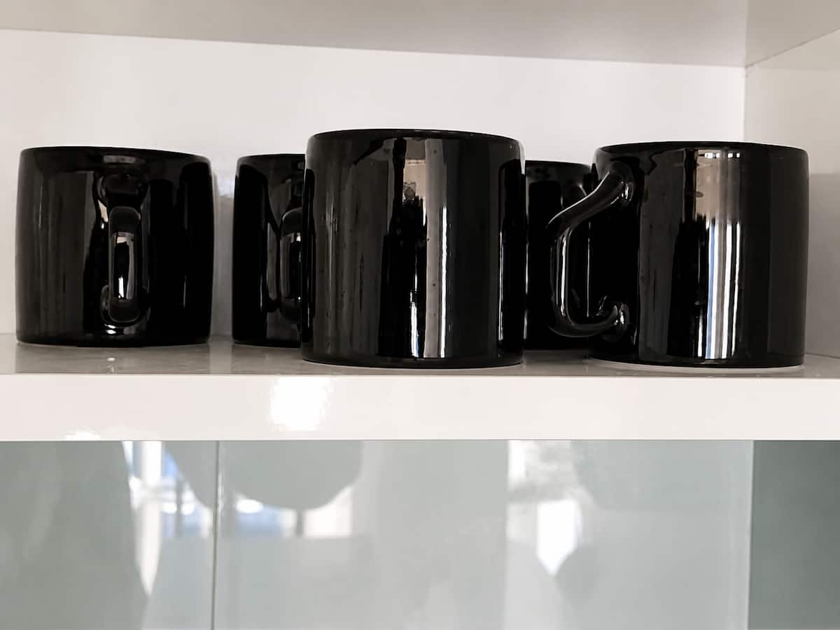 Kitchenette image 9