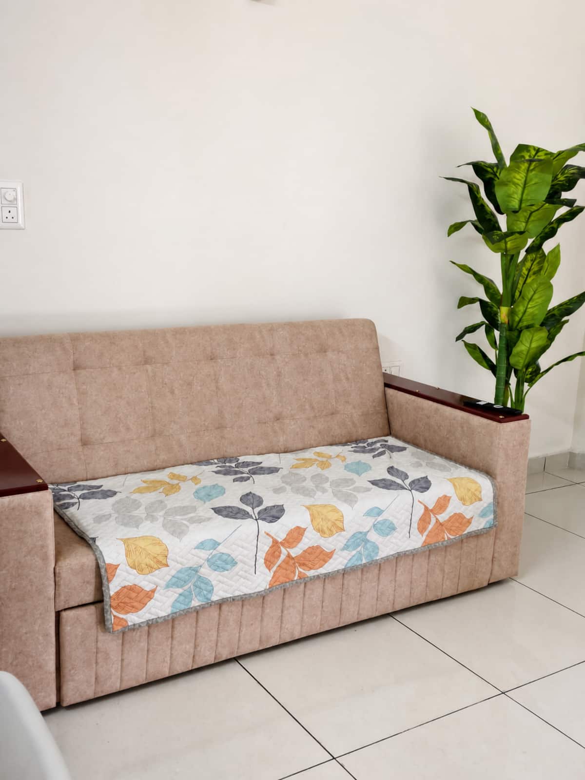 Living room image 10