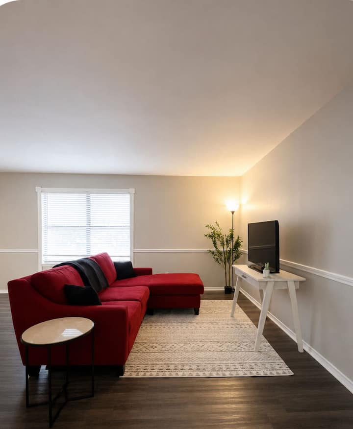 Relax & Unwind | Welcoming 2br Texas Retreat - Waxahachie, TX