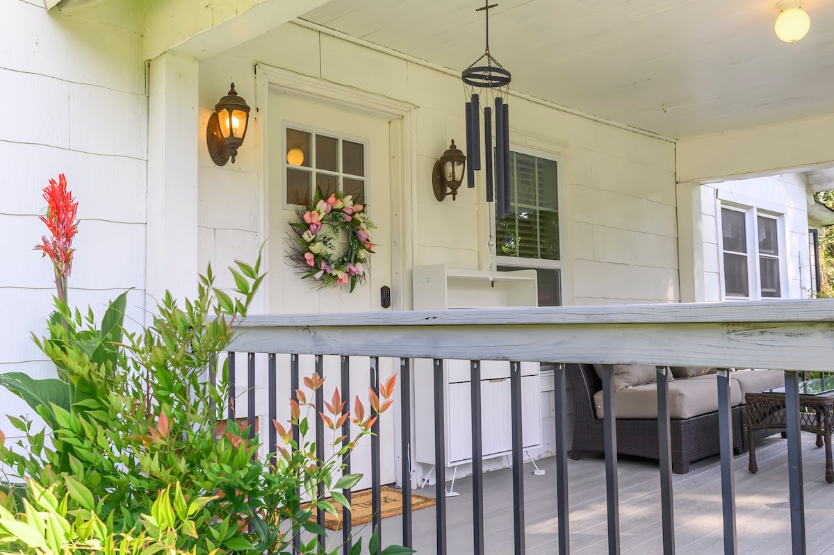Warm house near mall of GA ,King bed ,Middle rent
